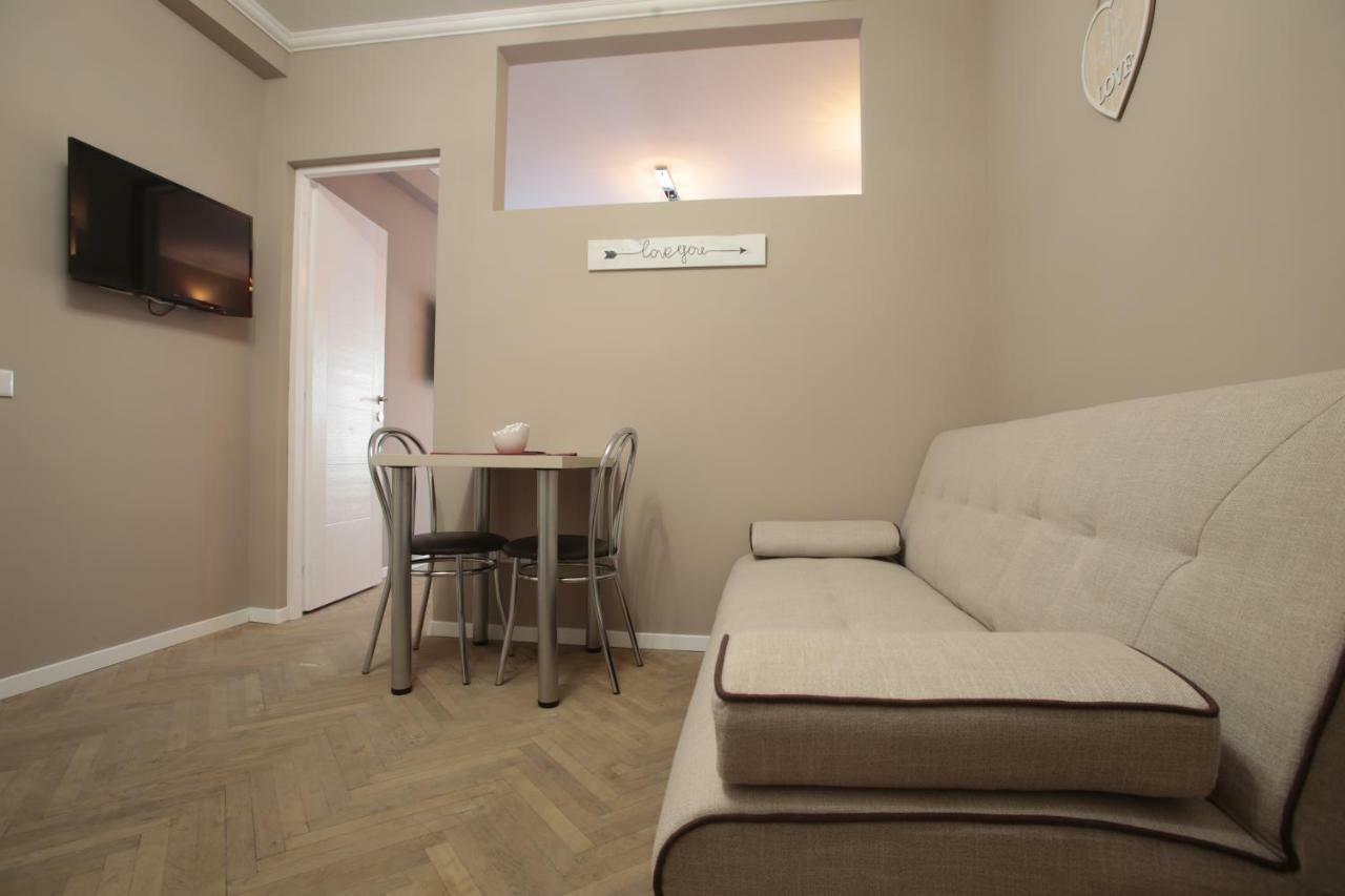 Live Bucharest Apartment Ngoại thất bức ảnh